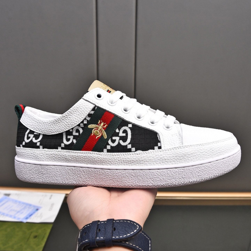G*u*i casual shoes
